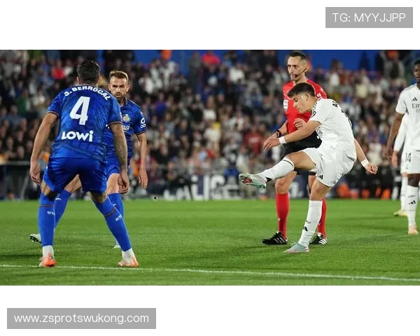 卡马文加位置不固定：全能型中场的战术价值与成长瓶颈分析