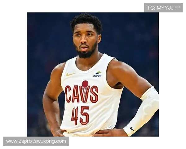 多诺万·米切尔突破投篮效率提升，拉开与库里无球得分差距