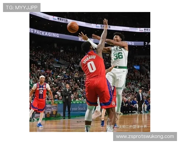 特雷·杨突破创造机会效率领先队友 拉开球队进攻空间